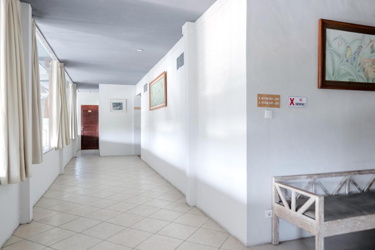 Reddoorz Plus At Sunrise Hotel Sanur Ngoại thất bức ảnh